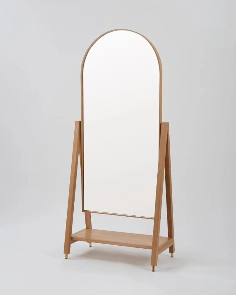 آینه قدی دکوراتیو با روکش چوب